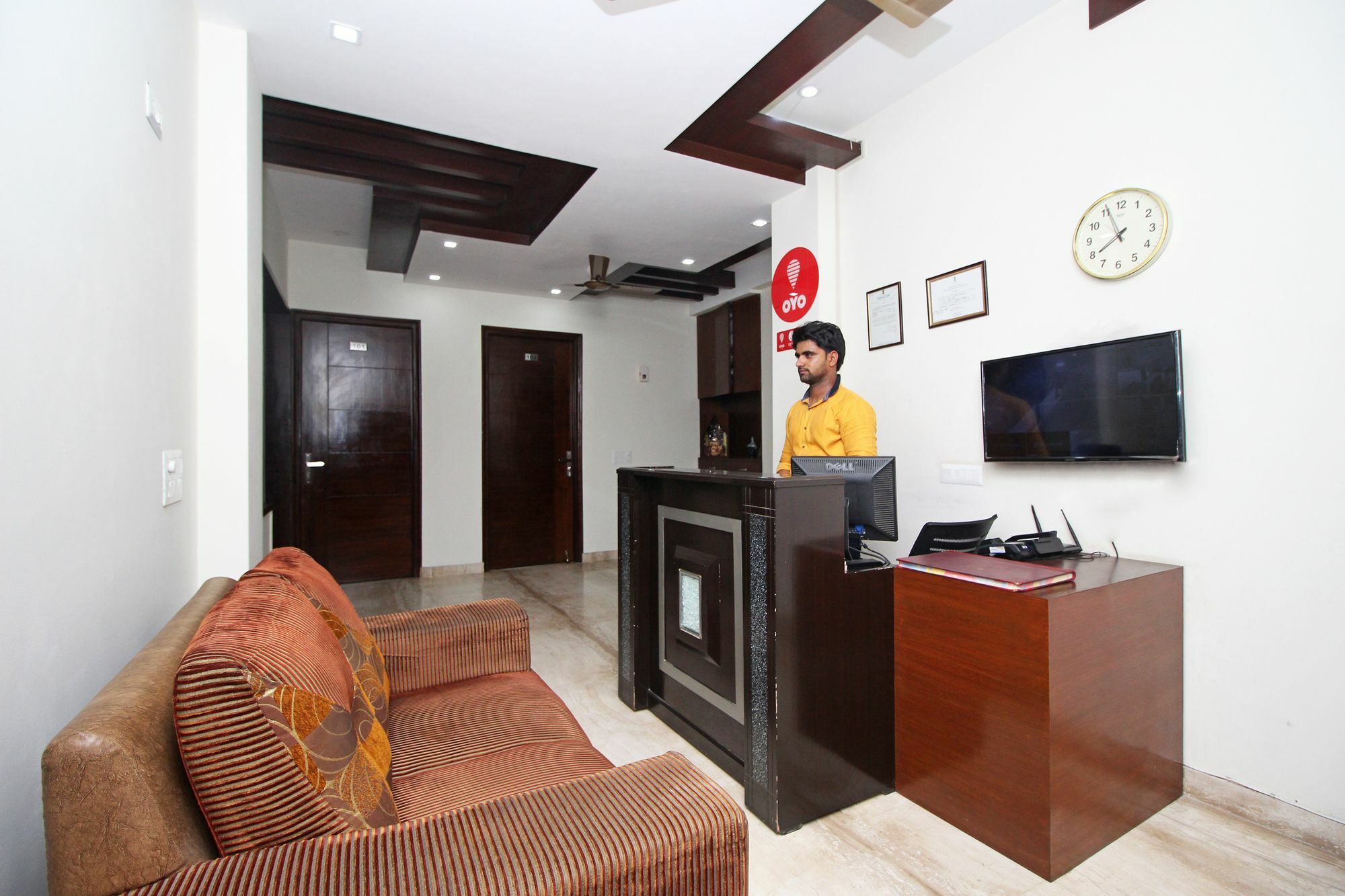 Fabhotel Mannat Residency Sec 52 Gurgaon Dış mekan fotoğraf